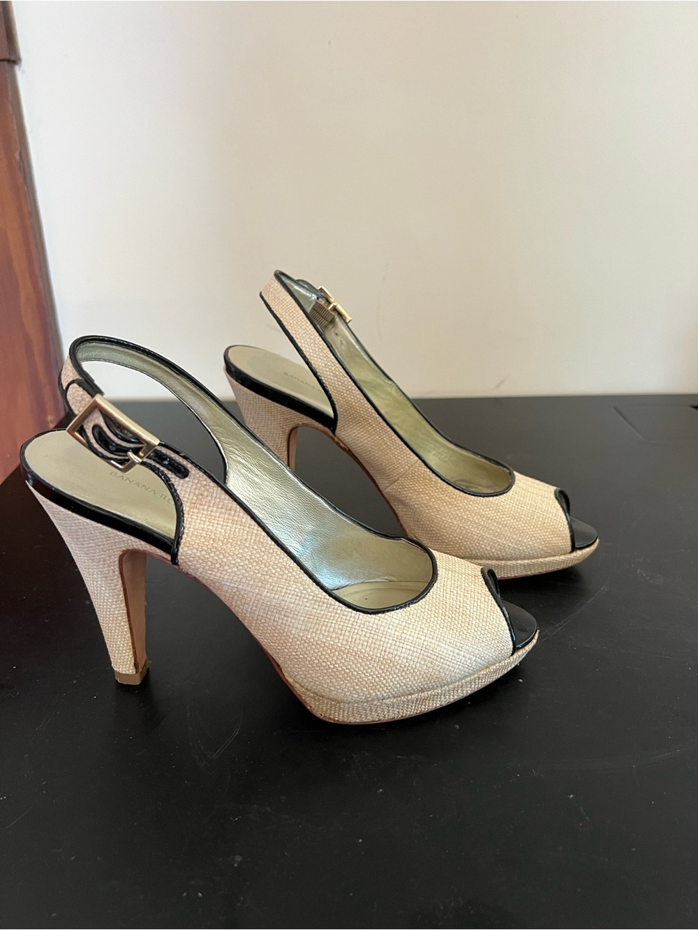 Banana Republic Pilar Natural Peep Toe Slingback Heels Size 8.5